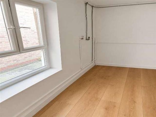 Commercial for rent in South Hackney, Greater London