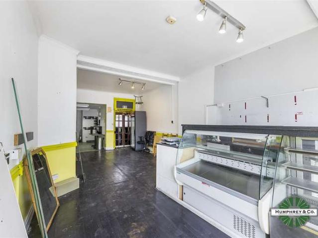 Commercial for rent in Greater London