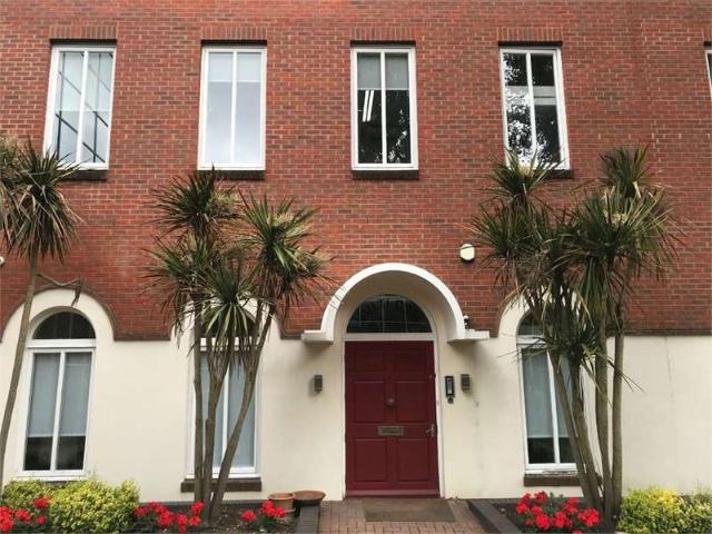 Commercial for sale in Greater London