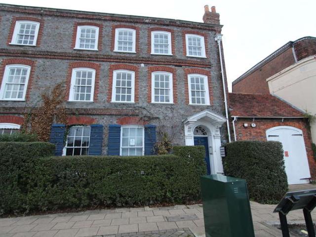 Commercial for rent in Wickham, Hampshire