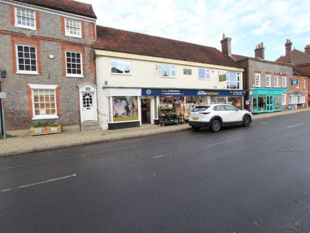 Commercial for rent in Wickham, Hampshire