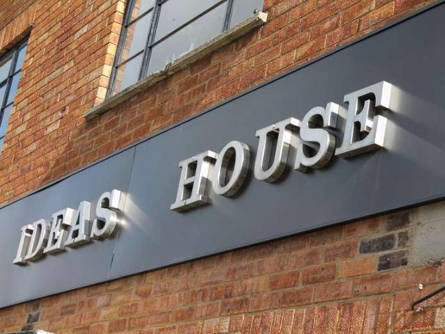 Commercial for rent in South Woodford, Greater London