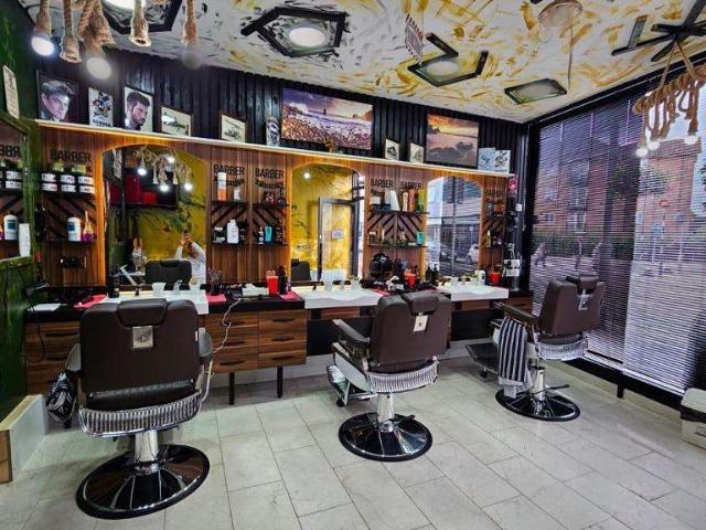 Commercial for rent in Leyton, Leyton