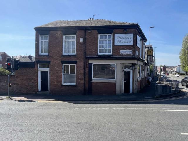 Commercial for rent in Patricroft, Salford