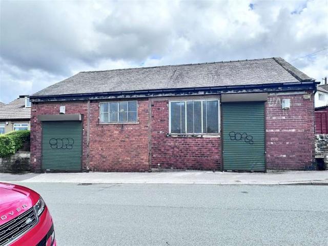 Commercial for rent in Pudsey, West Yorkshire
