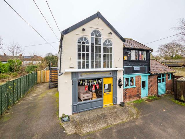 Commercial for rent in Chelmondiston, Suffolk