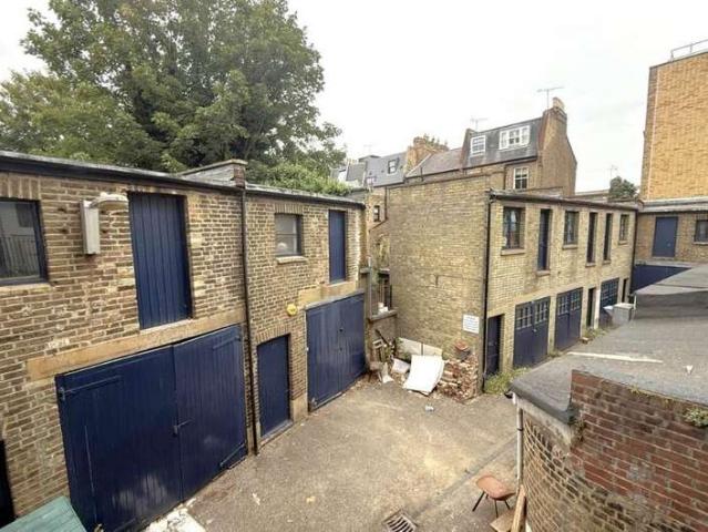 Office for sale in Fulham, Greater London
