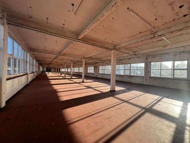 Commercial for rent in Warstock, West Midlands