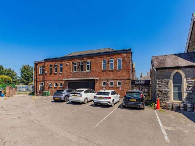 Commercial for sale in Plasnewydd, Falcon Lodge