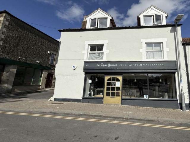Commercial for rent in Trinity, Frome