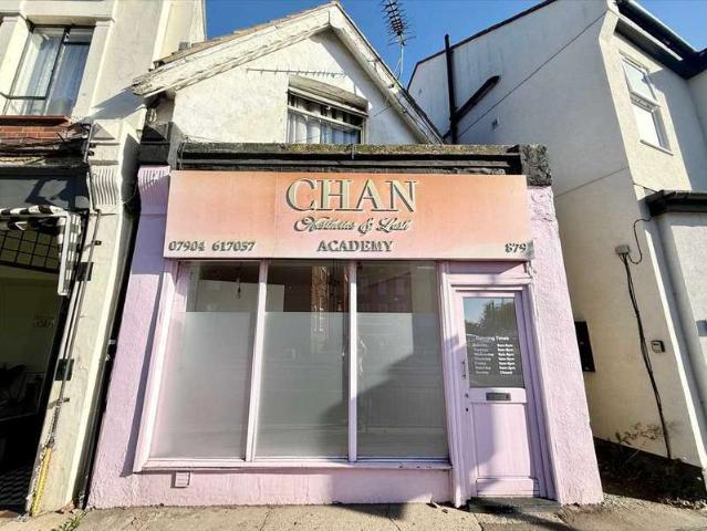 Commercial for rent in Leigh on Sea, Southend-on-Sea