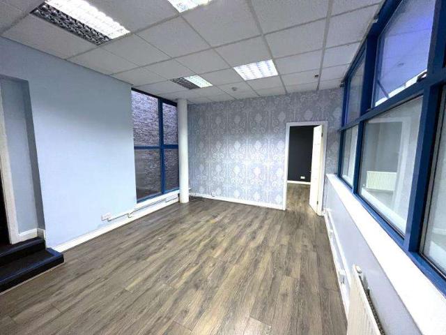 Commercial for rent in City Centre, Georgia