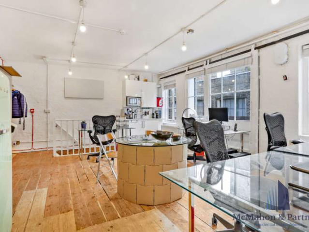 Commercial for rent in Elephant and Castle, Greater London