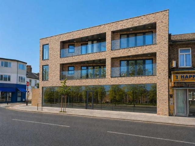 Commercial for sale in London Borough of Ealing, Hanwell