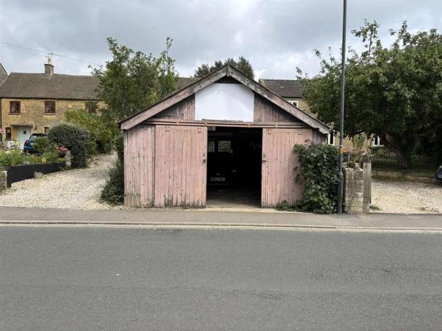 Commercial for sale in Fossebridge, Gloucestershire