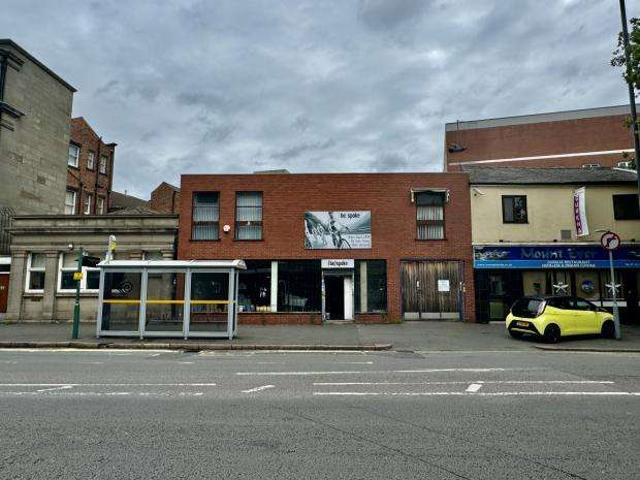 Commercial for rent in New Normanton, East Midlands