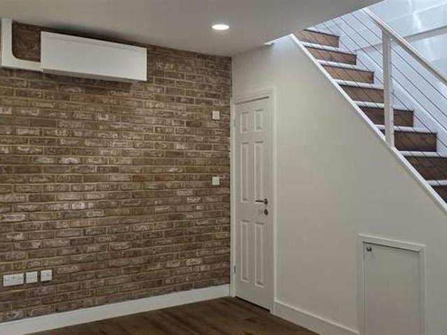 Commercial for sale in Fulham, Greater London