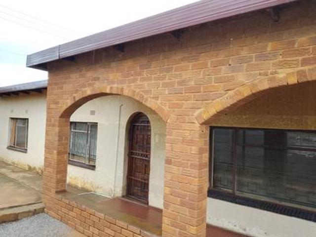 Commercial for rent in Mabopane, Gauteng