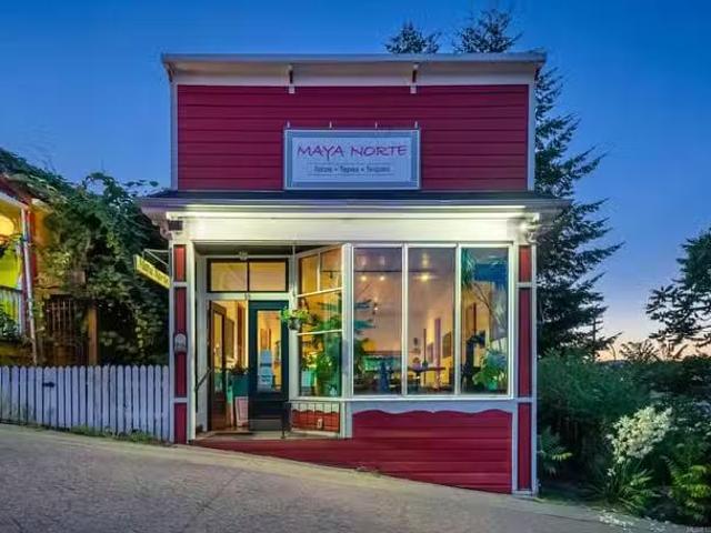 House for sale in Thorne, Quebec