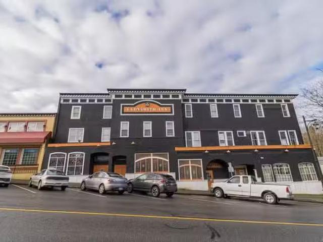 House for sale in Thorne, Quebec