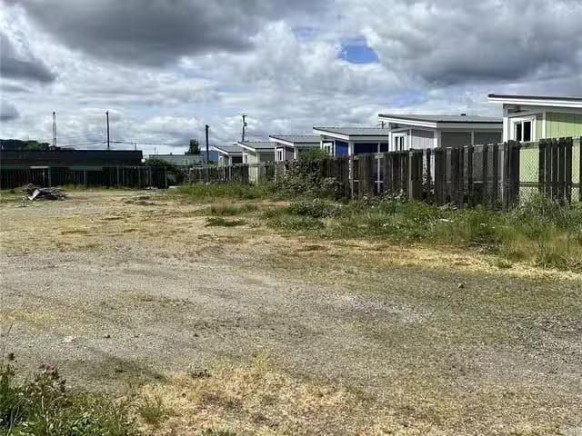 House for sale in Clayoquot, British Columbia
