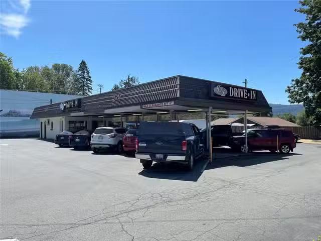 House for sale in Clayoquot, British Columbia