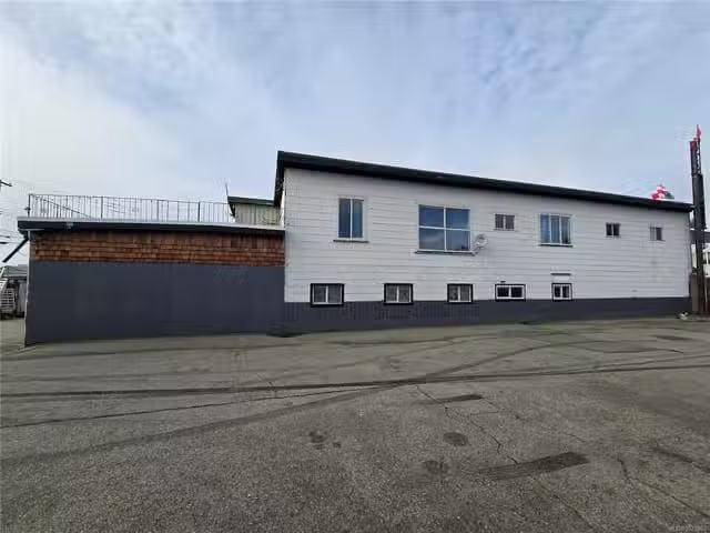 House for sale in Clayoquot, British Columbia