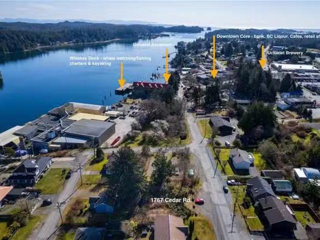 House for sale in Clayoquot, British Columbia