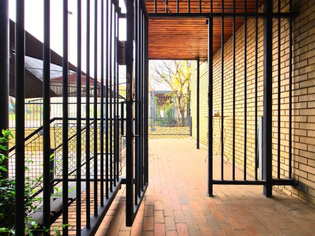 Apartment for rent in Waterkloof, Gauteng
