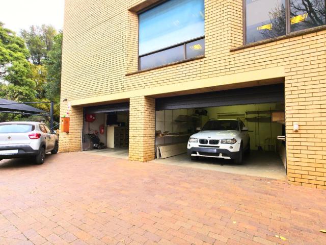 Apartment for rent in Waterkloof, Gauteng