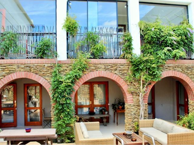 Apartment for sale in Barrydale, Western Cape