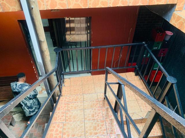 Apartment for sale in Vosloorus, Gauteng