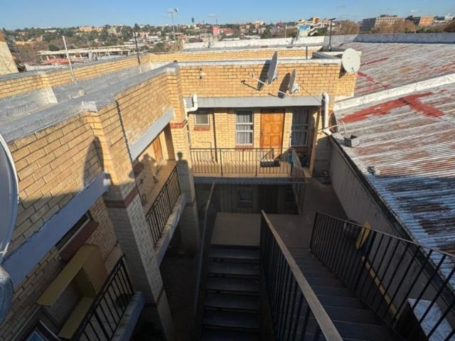 Apartment for sale in Vosloorus, Gauteng