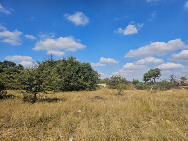 Apartment for sale in Tlhabane, North West