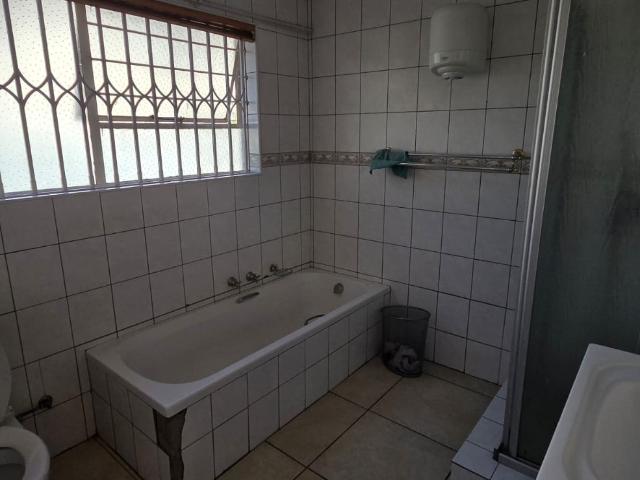 Apartment for sale in Brackenhurst, Ekurhuleni