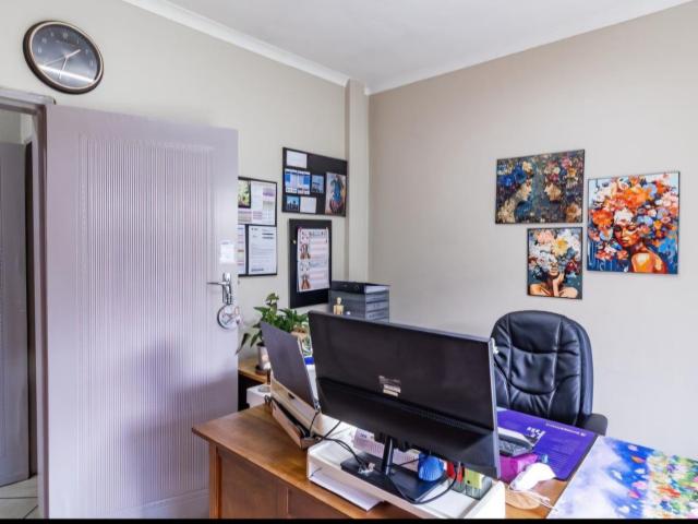 Apartment for sale in Brackenhurst, Ekurhuleni