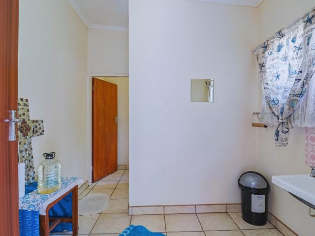 Apartment for sale in Hartbeespoort Dam Nature Reserve, North West