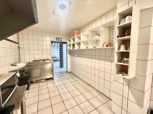 Apartment for sale in Baardskeerdersbos, Western Cape