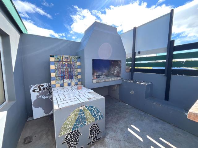 Apartment for sale in Baardskeerdersbos, Western Cape