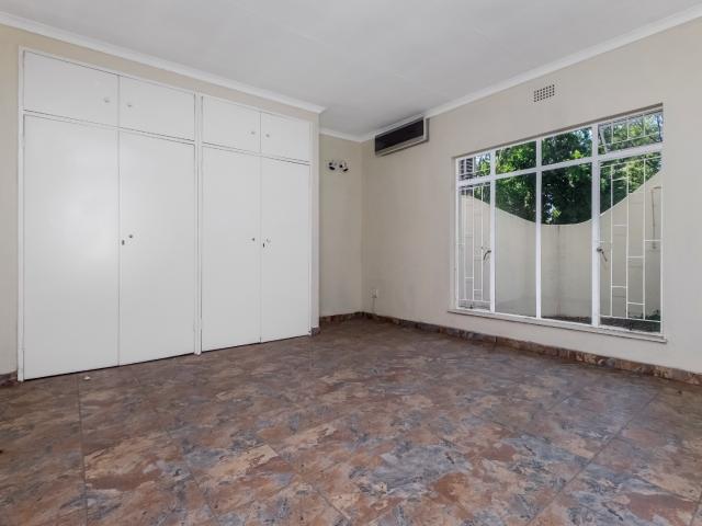 Apartment for sale in Douglasdale, Randburg