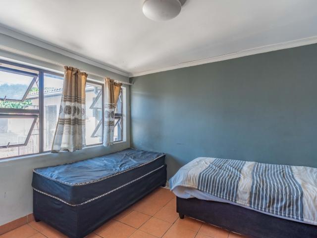 Apartment for sale in Seaview, Kwazulu-natal