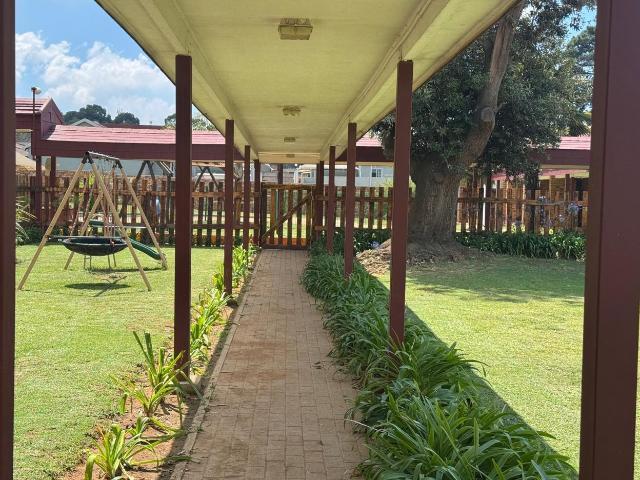 Apartment for sale in Mohlakeng, Gauteng