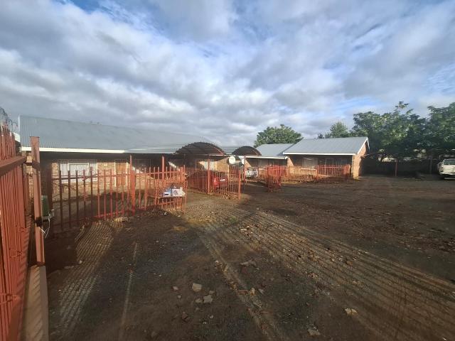 Apartment for sale in Frances Baard, Northern Cape