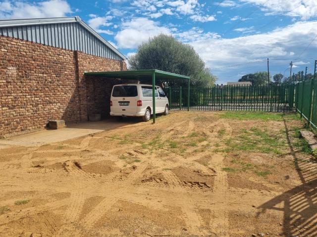 Apartment for sale in Frances Baard, Northern Cape