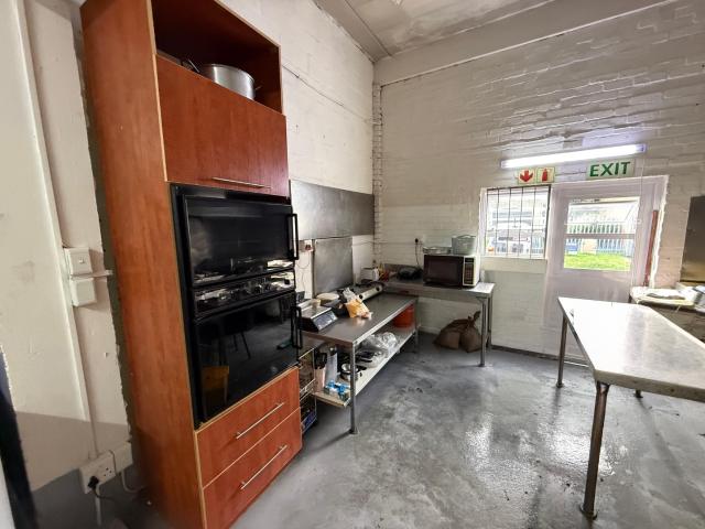 Apartment for sale in Baardskeerdersbos, Western Cape