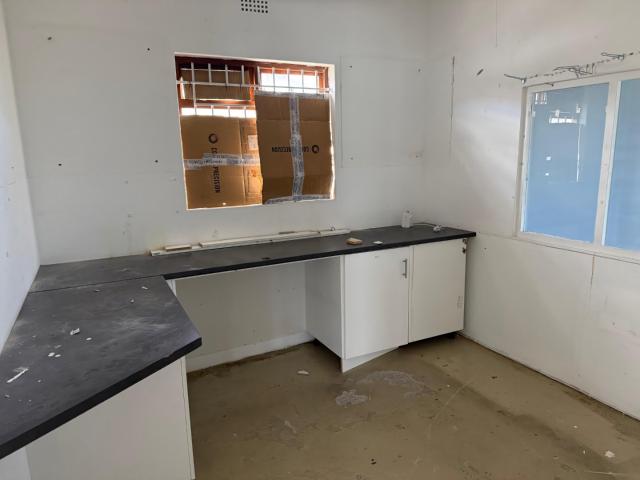 Apartment for sale in Baardskeerdersbos, Western Cape