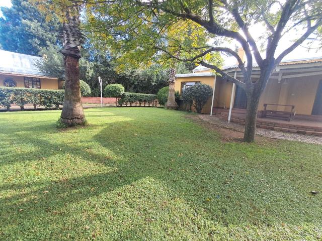 Apartment for sale in Dr Kenneth Kaunda, North West