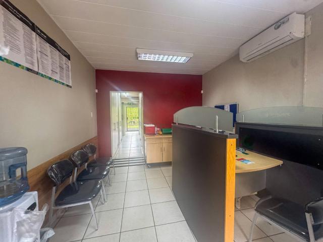 Apartment for sale in Dr Kenneth Kaunda, North West