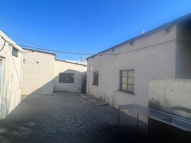 Apartment for sale in Dr Kenneth Kaunda, North West