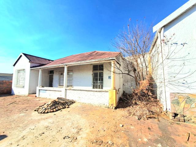 Apartment for sale in Vosloorus, Gauteng
